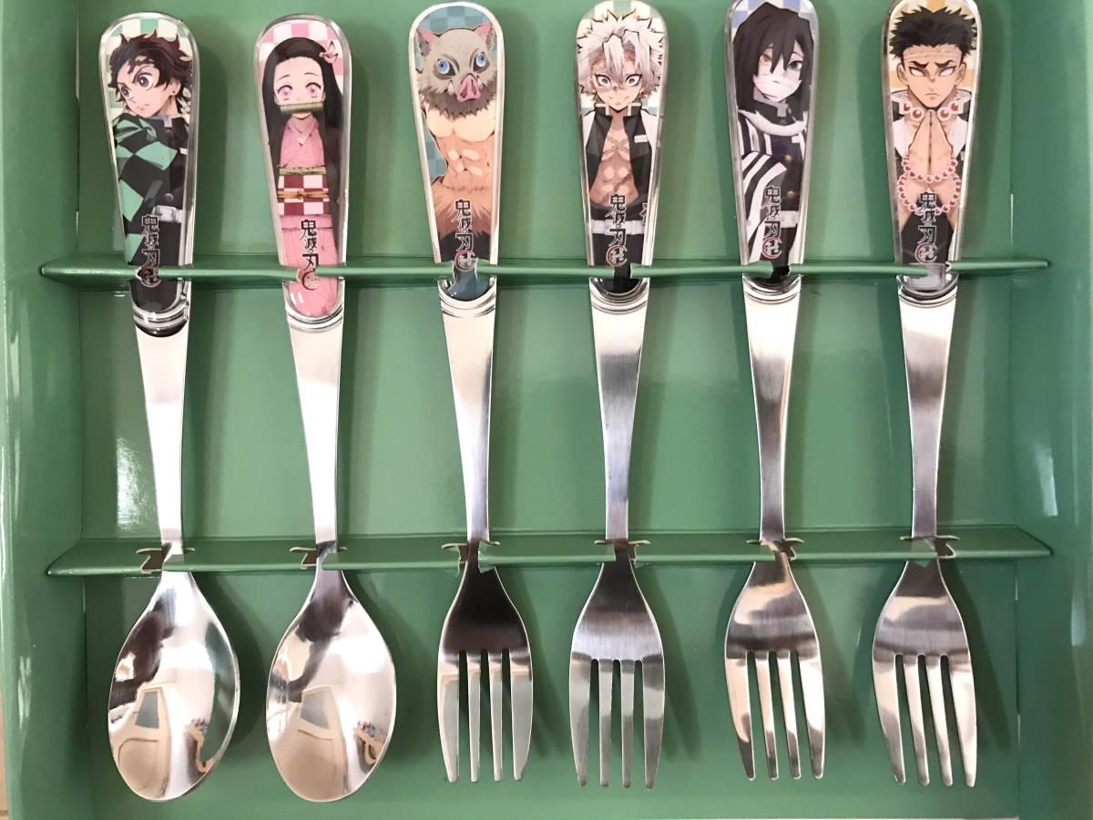 新品 未使用 タカラトミー 鬼滅の刃 スプーン、フォーク セット