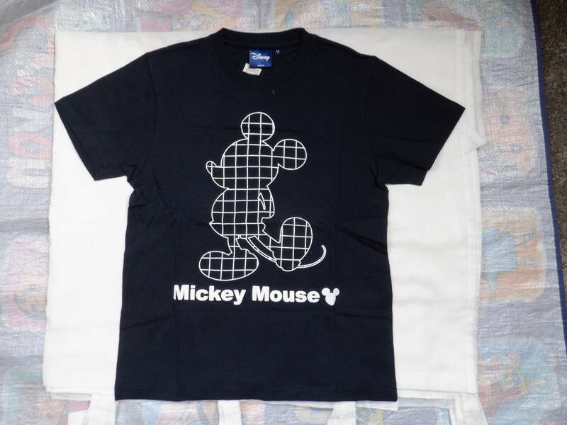 Ｄｉｓｎｅｙ　　ディズニー　　半袖Tシャツ　　黒　　ミッキーマウス　　Mサイズ　　新品　タグ付き