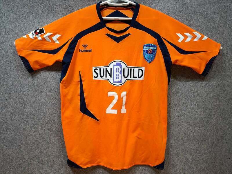 ヒュンメル hummel サッカー 横浜FC USED傷あり 半袖 ユニフォーム プラクティスシャツ SIZE:O カラー:オレンジ系 GOOD!