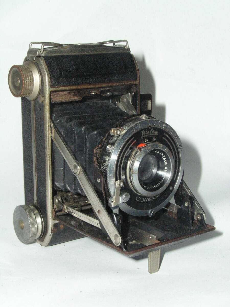 9291★ Welta Perle (ウェルタ ペルレ)、Welta-Freital. レンズは Weltar Anastigmat 1:4.5 F=7.5cm. シャッターはCOMPER、1930年台発売 ★