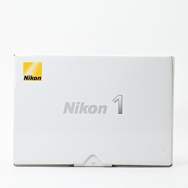 ＜未使用品＞ Nikon ミラーレス一眼 Nikon 1 J1 ダブルズームキット レッド｜軽量コンパクトで扱いやすい人気モデル