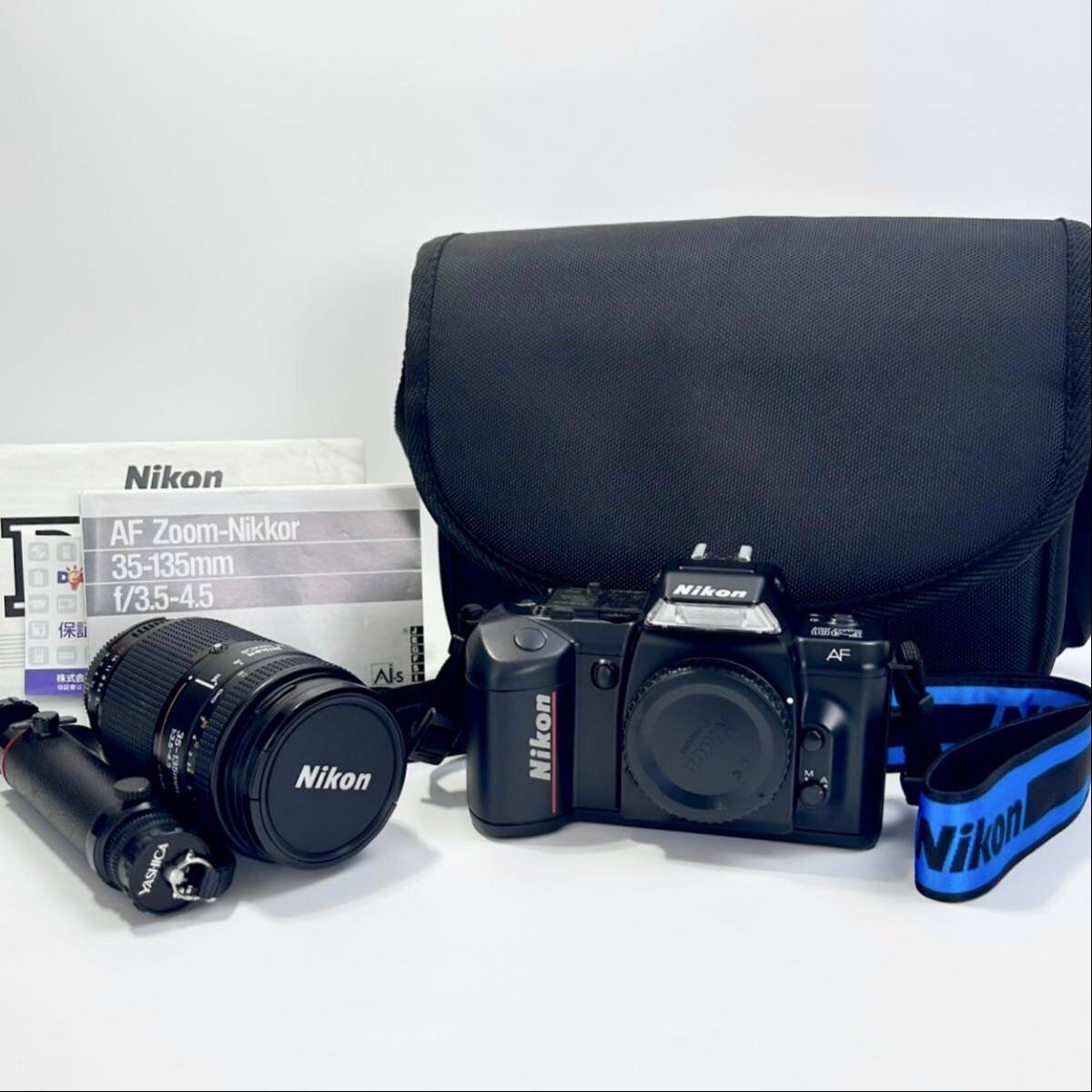 Nikon ニコン フィルム一眼レフカメラ F-401 ボディ / Nikon AF NIKKOR 35-135mm f/3.5-4.5ズームレンズ バッグ付き 中古品 現状品
