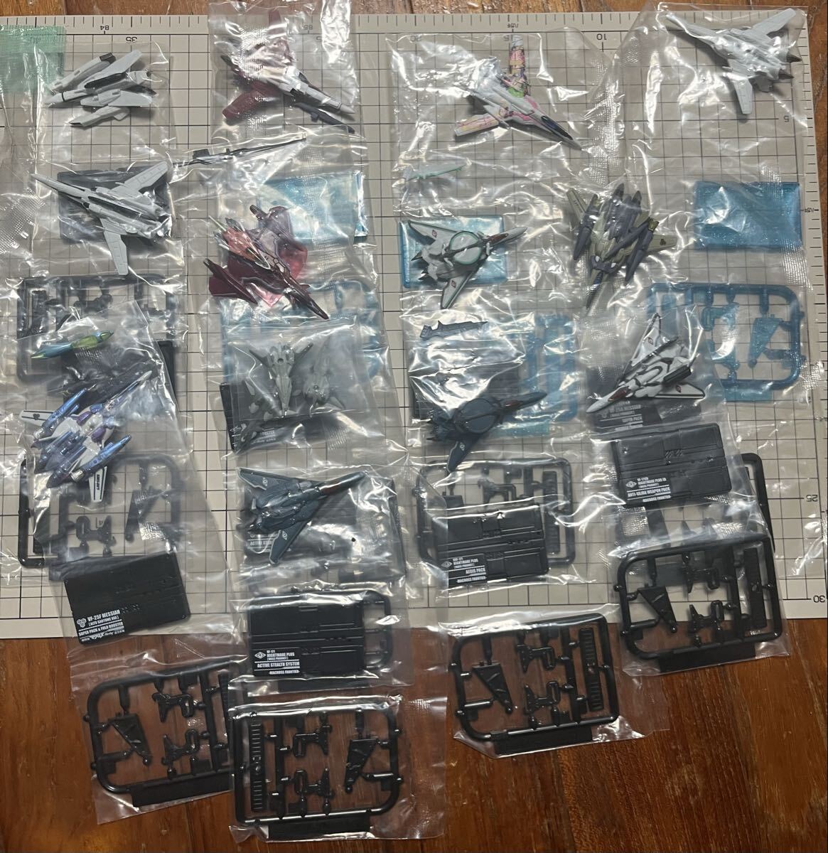 マクロス　ファイターコレクション4 13個セット　袋未開封品　シークレット3個含む