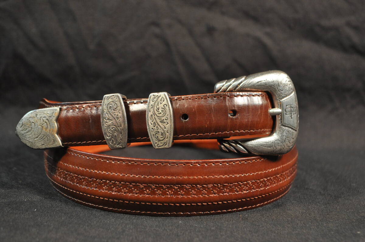 263　アメリカ製　ウエスタンブーツ老舗　ルケーシー社製　LUCCHESE　先細　ベルト　先端チップ付　山羊革　サイズ　42