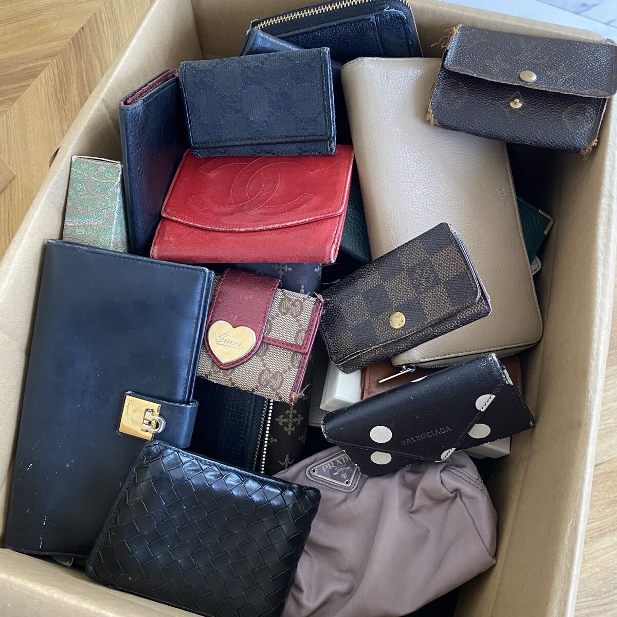 1スタ〜　CHANEL GUCCI LOUIS VUITTON CELINE PRADA プラダ　ボッテガヴェネタ　バレンシアガ等　財布　まとめ　100点　大量まとめ