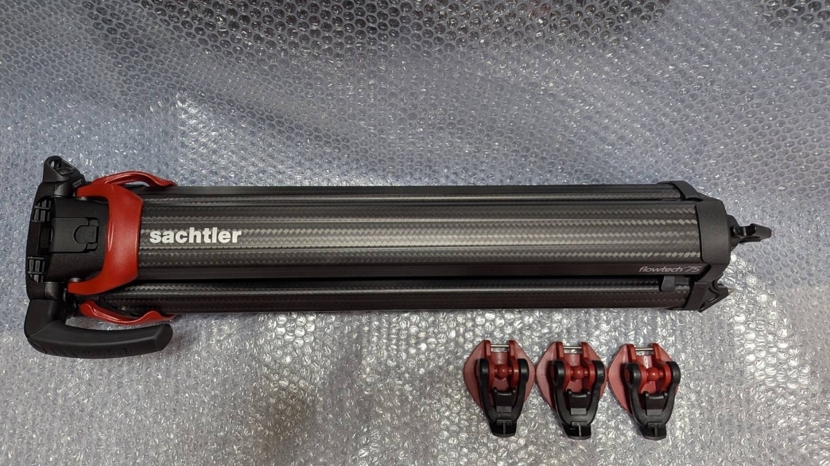 美品　sachtler flowtech　フローテック　カーボン　三脚 ザハトラー 3段　75mm　互換あり　vinten ビンテン　ヴィンテン