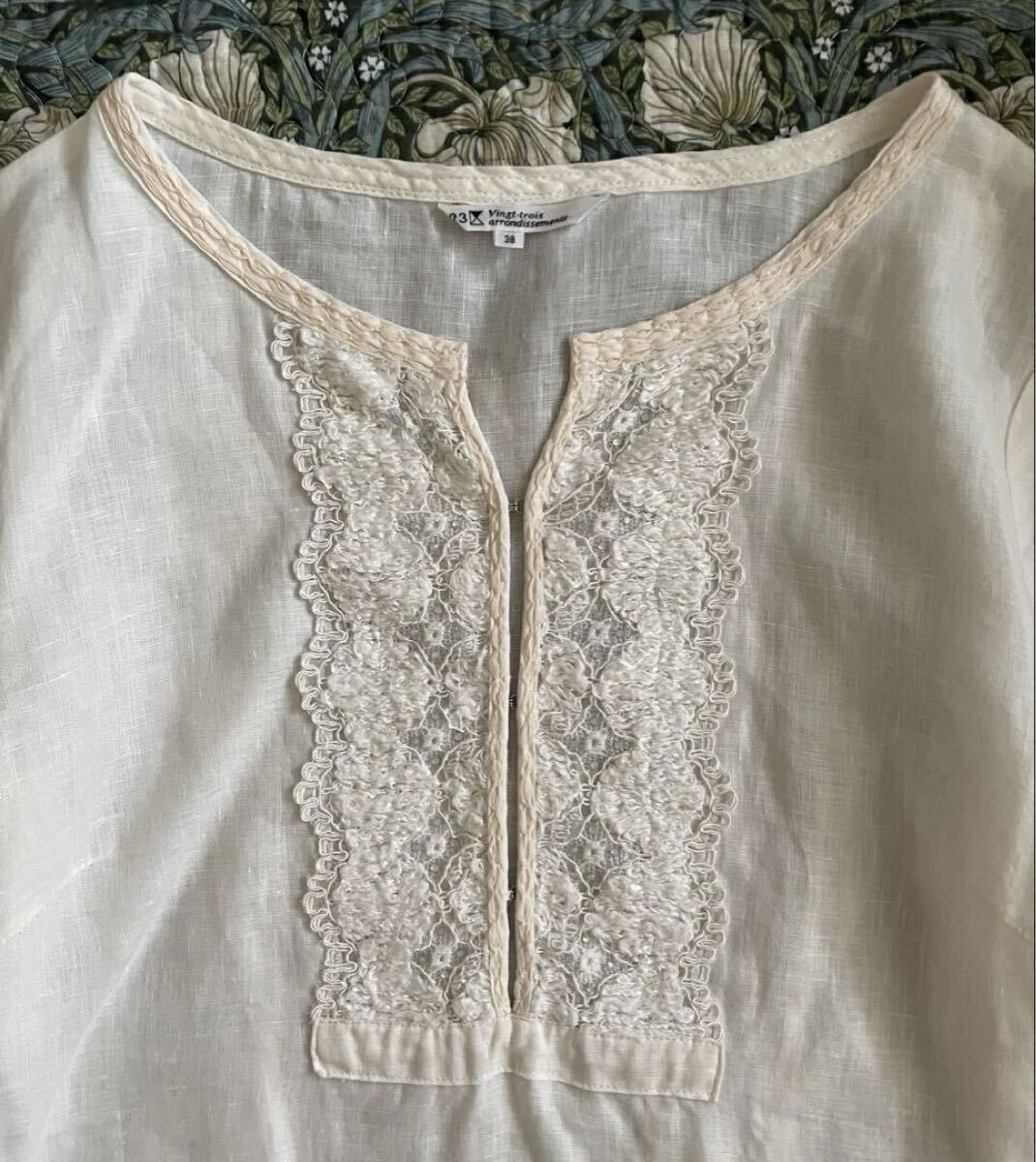 23区　刺繍　チュニック 麻100% 七分袖　エスニック　アイボリー　ビーズ　リネン　ブラウス　プルオーバー　トップス　ホック留め　38