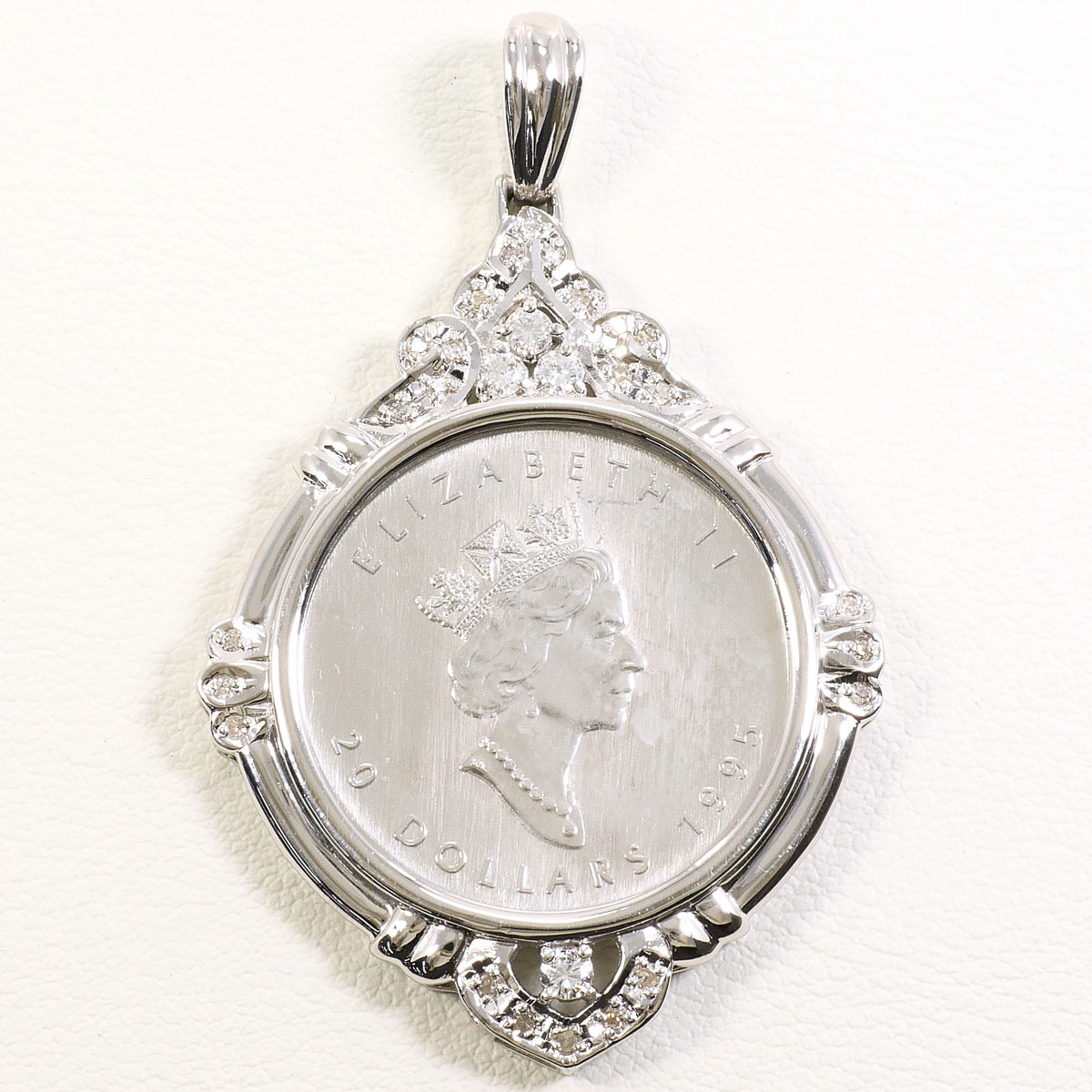PT1000/プラチナ PT900/プラチナ ペンダントトップ メイプルリーフ 1/2oz 1/2オンス コイン 白金 ダイヤ 0.36ct 中古 美品 送料無料☆0315