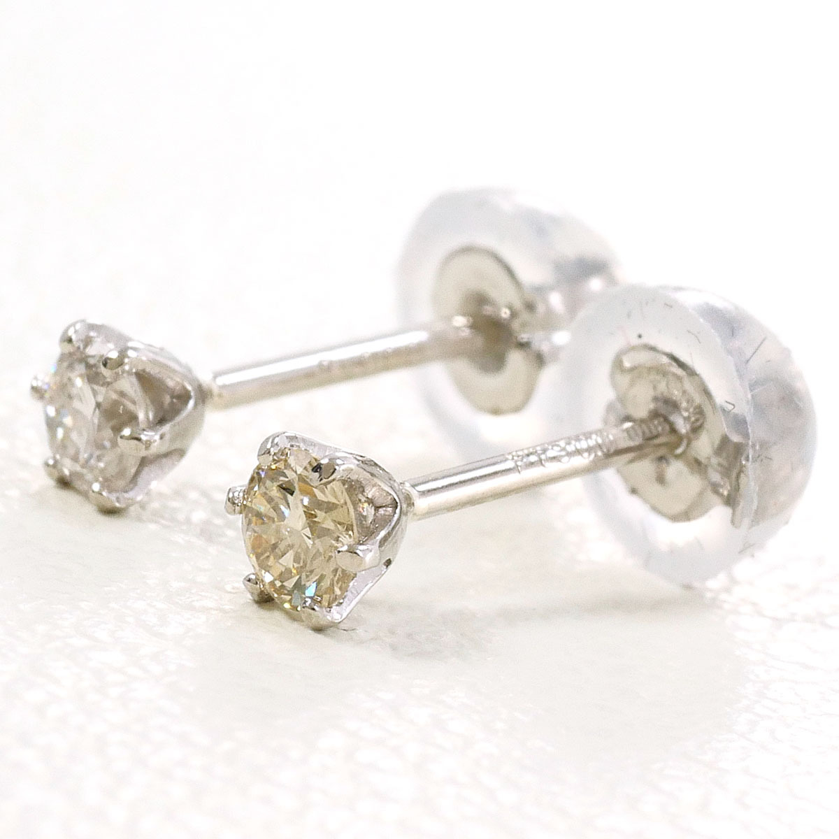 PT900/プラチナ ピアス ダイヤ 0.06 総重量約0.2g ジュエリー 中古 美品 送料無料☆0315