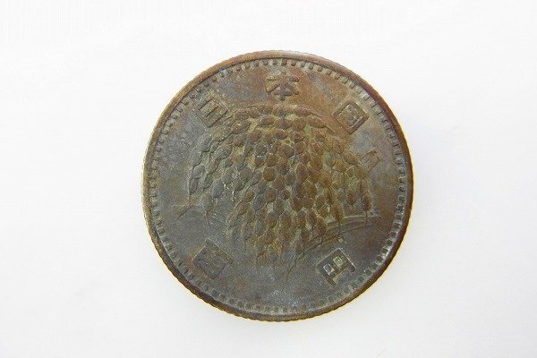 C176-X14-698◎ 100円 銀貨 硬貨 現状品③ 渋谷 ◎