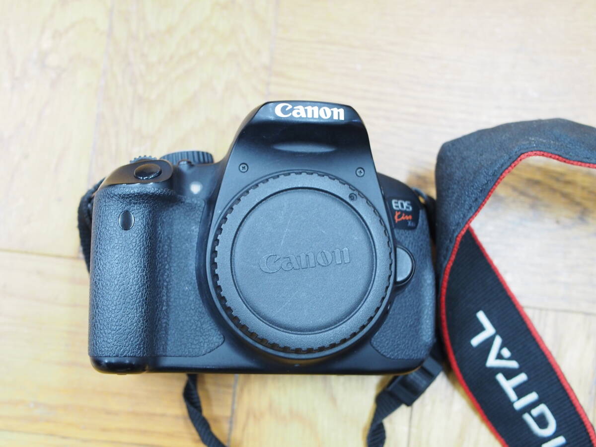Canon EOS Kiss X5 ボディ デジタル一眼レフカメラ 中古　キヤノン