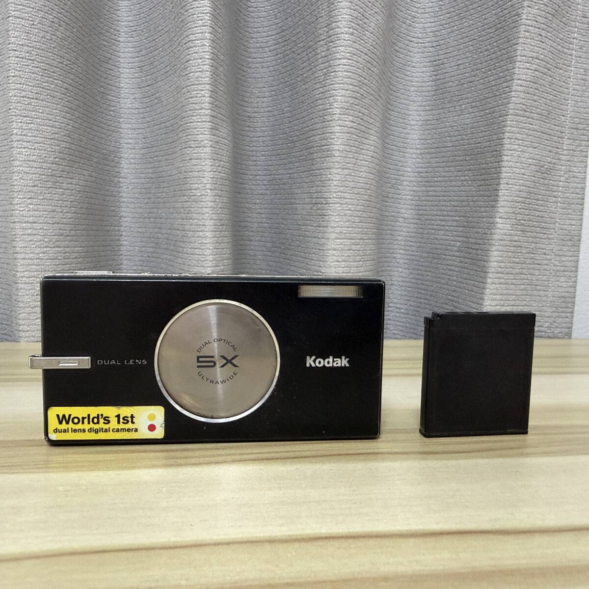 Kodak EasyShare V570 　デジタルカメラ　デジカメ　現状販売品　ジャンク扱い品