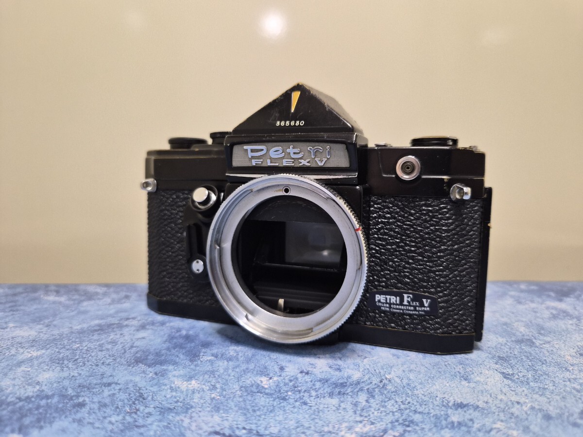 【プロ用】ブラックペイント PETRI FLEX V ボディ ペトリ ペトリフレックス V 真鍮 フィルムカメラ 動作確認済