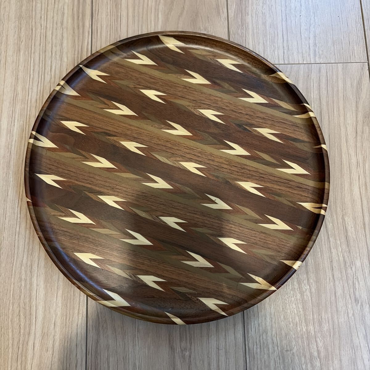美品 かなざし お盆 工芸品 トレー 丸盆 箱根寄木細工 菓子 茶道具 トレイ 金指 ウッドクラフト
