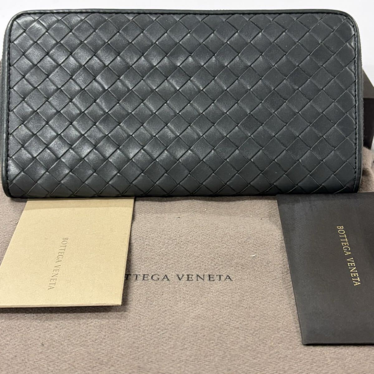 現行　ボッテガヴェネタ　BOTTEGAVENETA 財布　長財布　イントレチャート　ラウンドファスナー　メンズ　