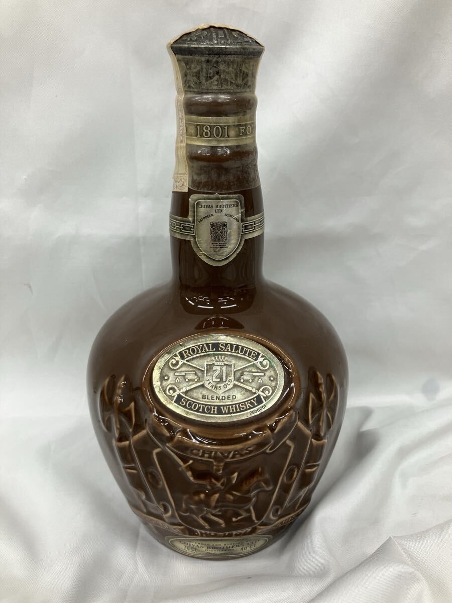 ROYAL SALUTE スコッチ ウイスキー ロイヤルサルート 茶 陶器ボトル