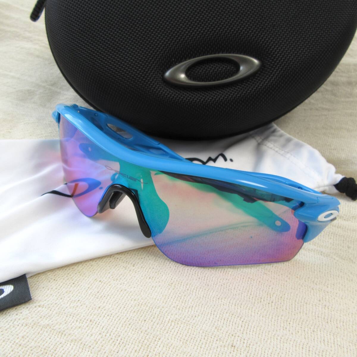 OAKLEY★サングラス【RADAR LOCK】PRIZM／水色／ケース・ポーチ付き／オークリー／プリズム／レーダーロック／スポーツ／登山／アウトドア
