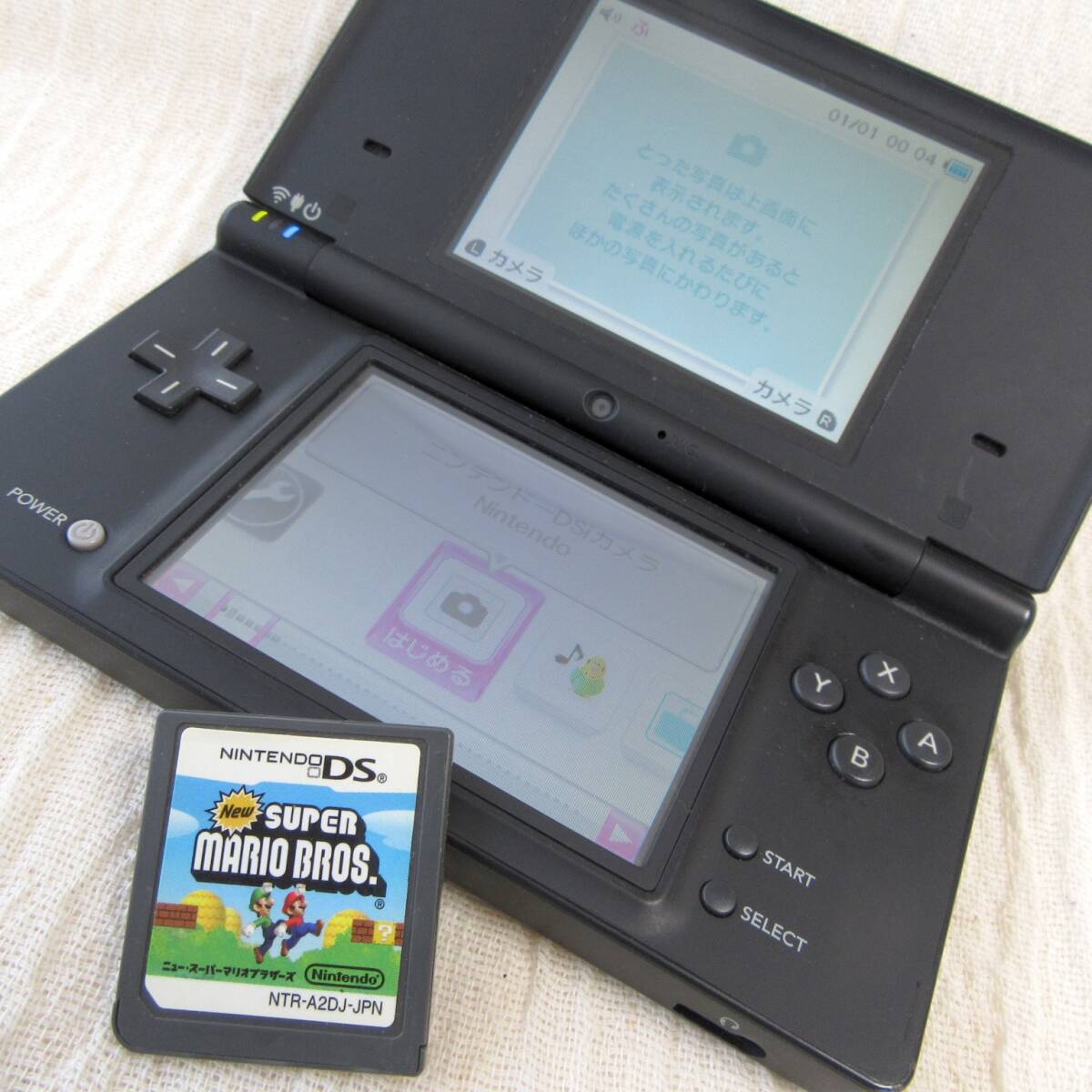 ニンテンドーDSi【本体】TWL-001／ブラック／ソフト1本付／ニュースパーマリオブラザーズ／動作確認済／Nintendo／任天堂／カメラ