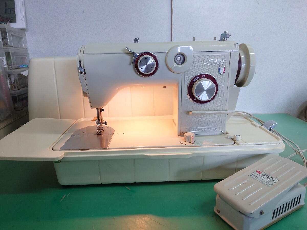 ● レトロ 当時物 JUKI DIA ROTARY 7 SUPER AUTOMATIC TYPE 997 -39193/チェーンステッチ カム21個/フットコントローラー 付 動作確認済 ③