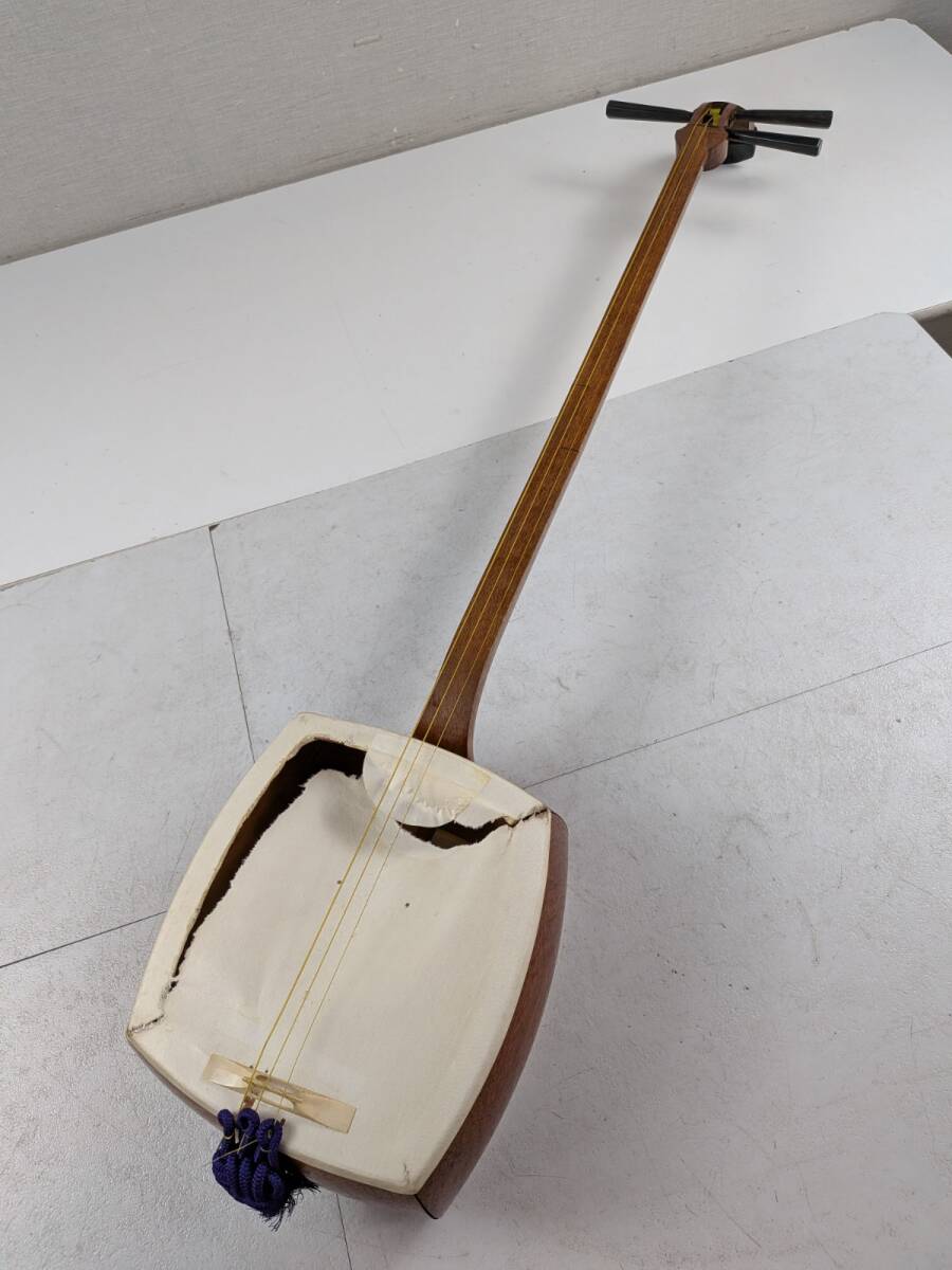 14804-013★ばち英楽器店 三味線 三つ折り 皮破れ ホビー カルチャー 楽器 器材 和楽器 現状品★