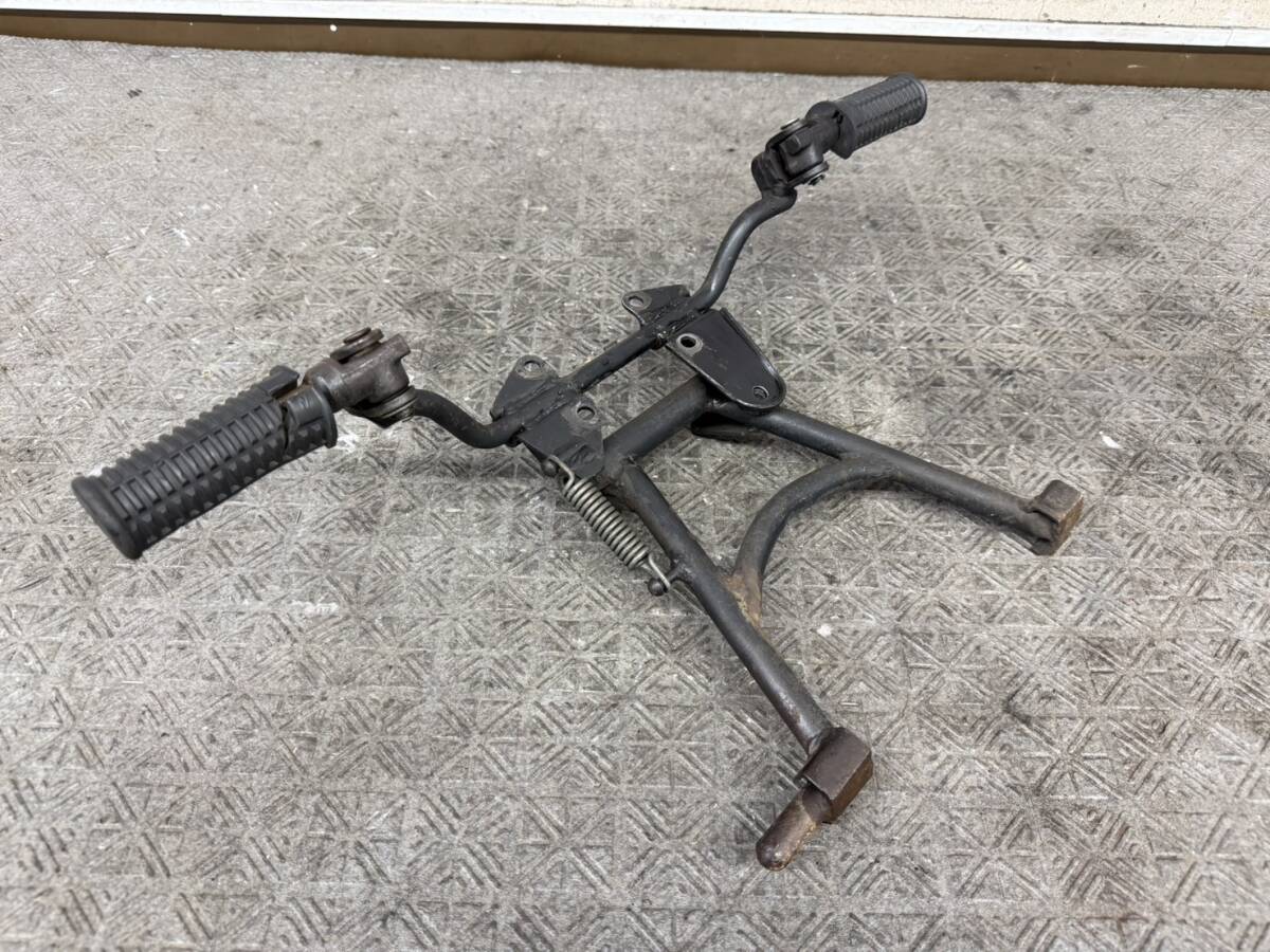 ホンダ　ダックス５０　ＳＴ５０　メインスタンド　センタースタンド　ステップ　ホルダー　ＨＯＮＤＡ　純正　部品　パーツ