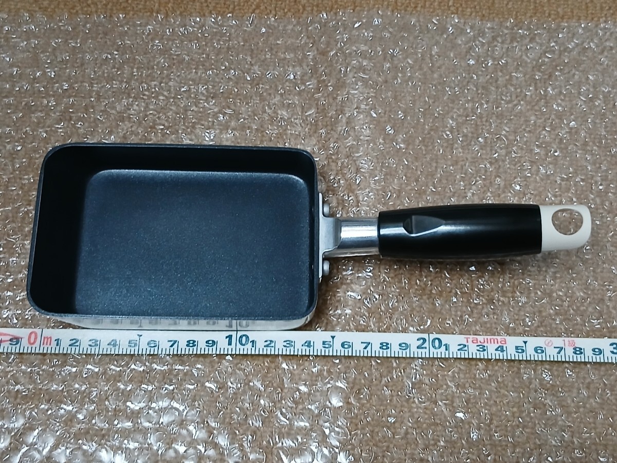 直火専用 ミニ玉子焼き器 内寸9mm×14cm 深さ2.5cm卵焼き フライパン 卵焼き器 エッグパン 玉子焼き 使用数回 中古品 定形外郵便で発送