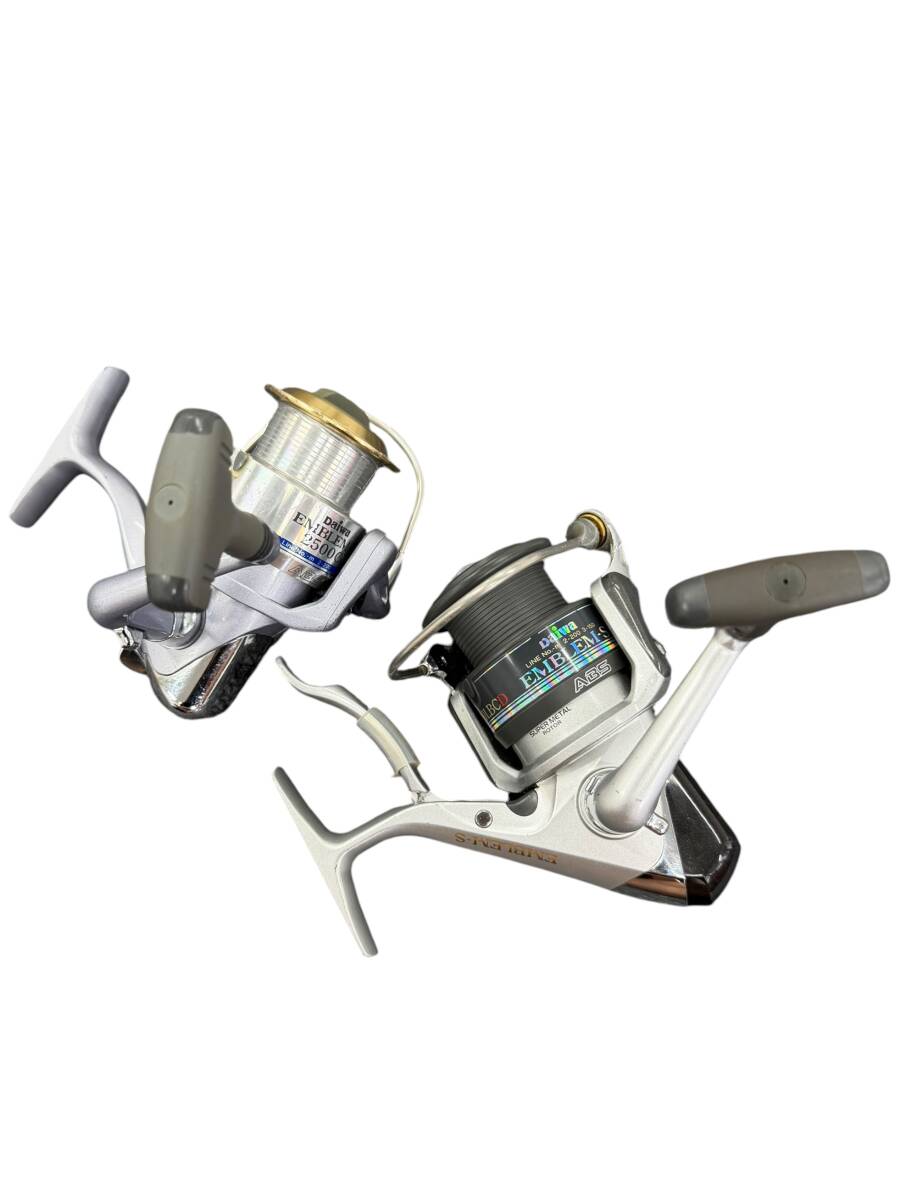 １円スタート【美品】DAIWA ダイワ ENBLEM-S エンブレム-S 2500LBCD 2500C リール2点セット 釣り具 釣り用品 スポーツ フィッシング 現状品