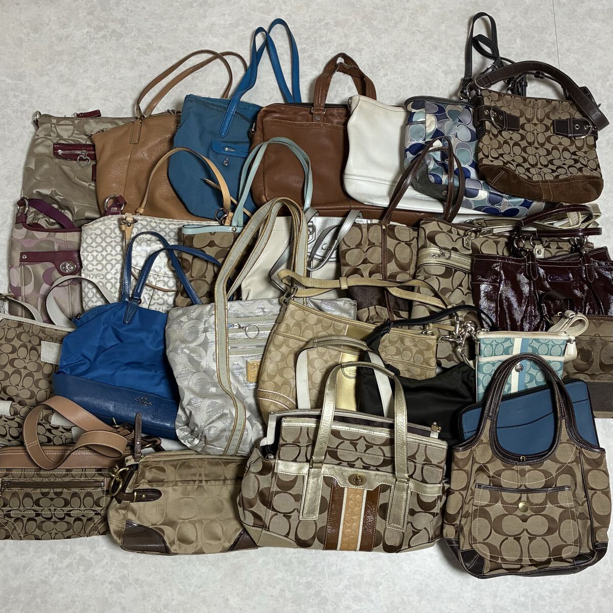  1円〜 COACH コーチ まとめ売り　26点まとめ　シグネチャー ショルダーバッグ Y2K y2k ソーホー トートバッグ　キャンバス　レザー