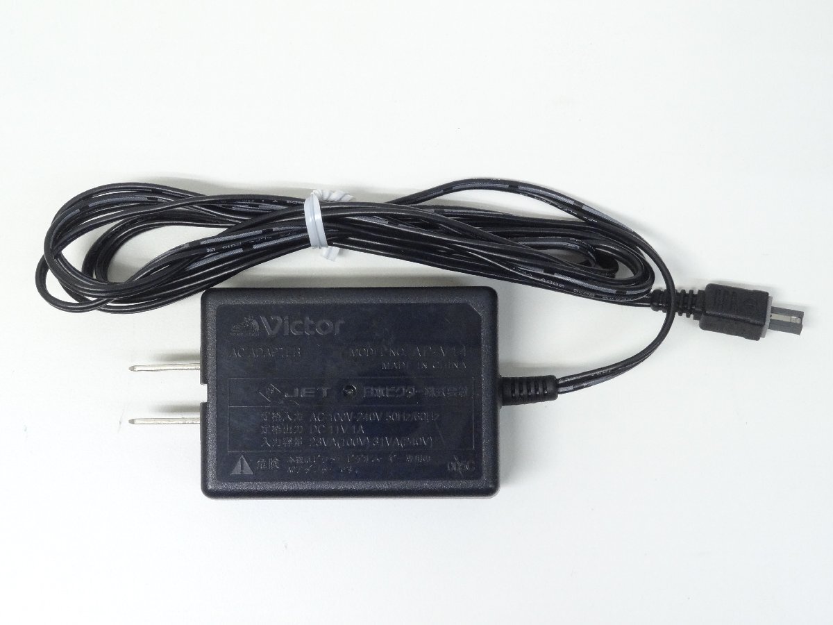 ユ■/Zこ0571　Victor ビクター 純正 ビデオカメラ ACアダプタ AP-V14 Everio 中古