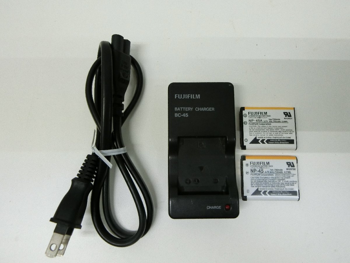 ユ■/Zク6055　富士フイルム FUJIFILM 純正 バッテリー充電器 BC-45 / バッテリー NP-45 通電〇 保証無