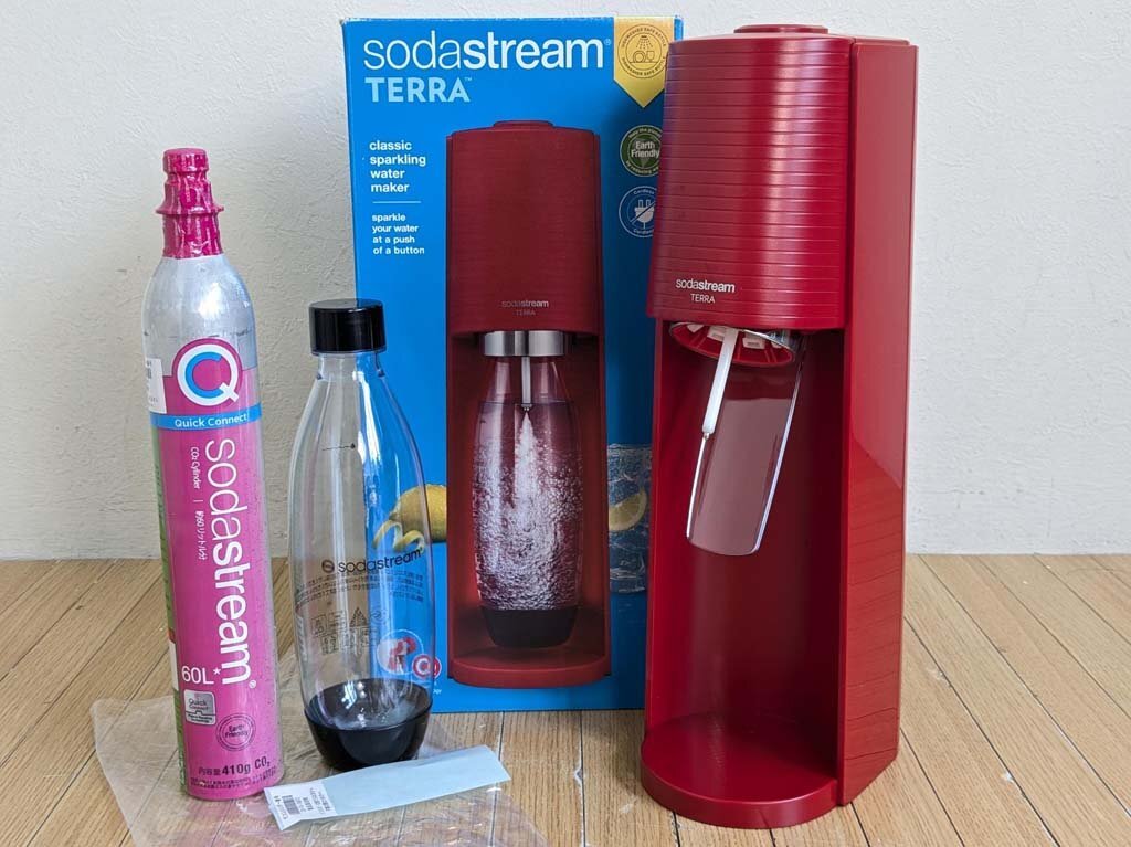△未使用 sodastreamソーダストリーム TERRA 家庭用炭酸メーカー 赤