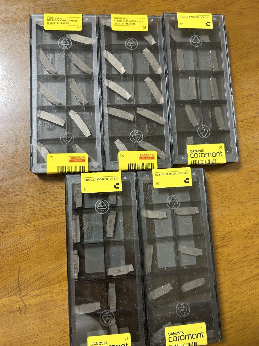 SANDVIK サンドビック 旋盤用チップ 溝入れ用チップ 突っ切り用チップ R123E2 とN123E2 とN123G2 (5ケース)セット