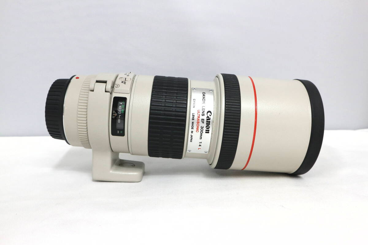 【希少】CANON EF 300mm F4 L USM キャノン 白レンズ 大口径 超望遠 単焦点レンズ ウルトラソニック 動作未確認 現状品 Y402