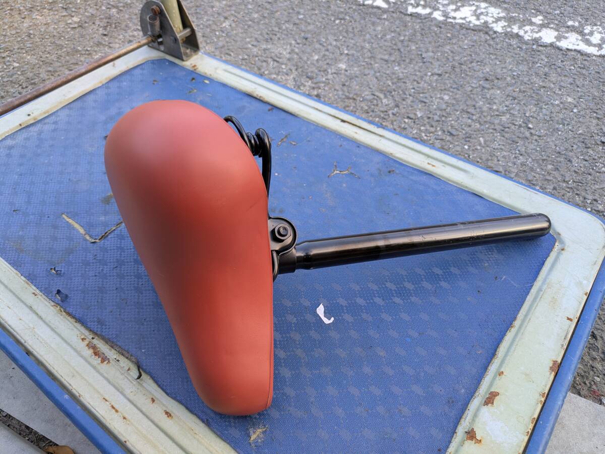 新品　自転車パ－ツ　サドル　 現状品　1163061-46186