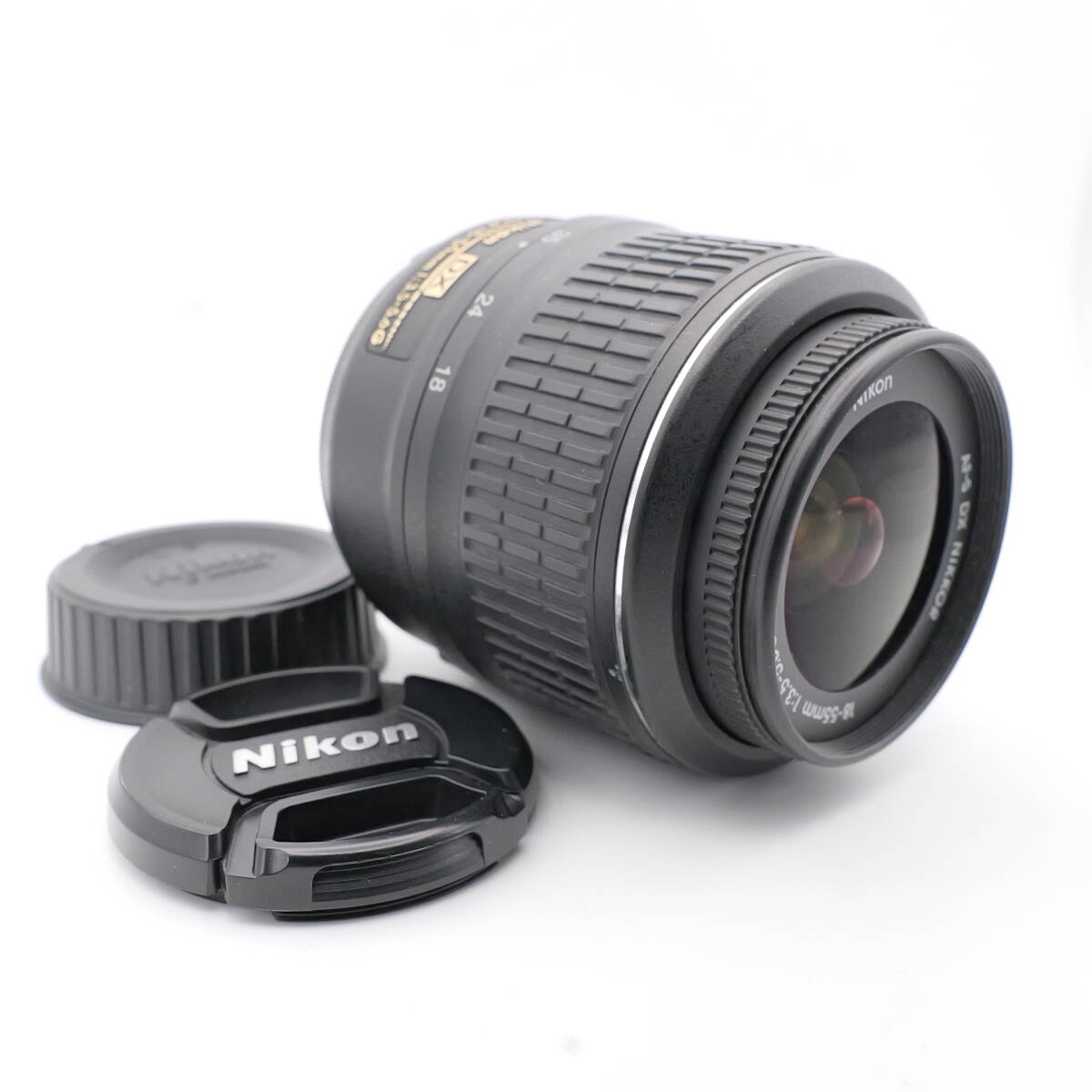 【かめら屋】美品 Nikon ニコン AF-S 18-55mm F3.5-5.6G VR 前後キャップ付 動作品　y69