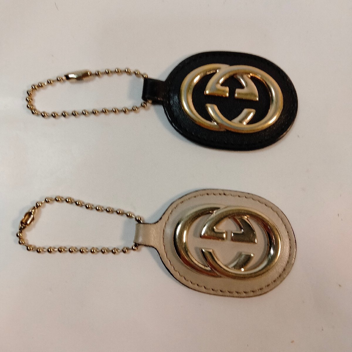 5点以上落札で送料無料！ GUCCI グッチ インターロッキングG レザー バッグチャーム 5850709