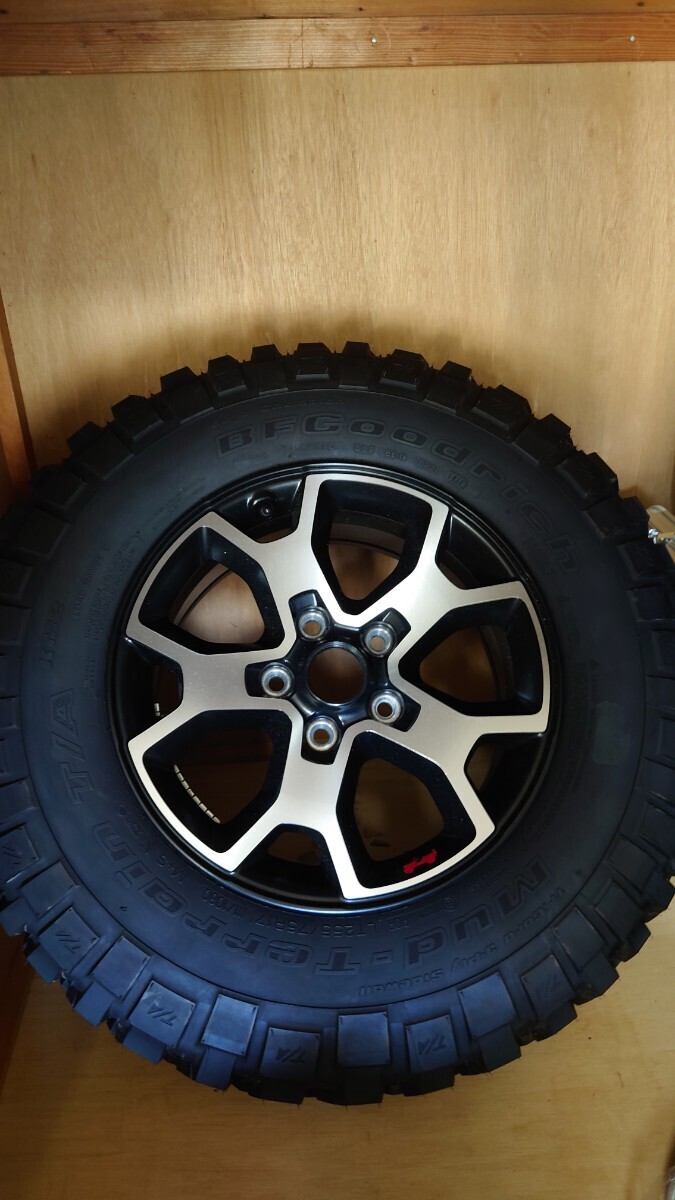 JEEP JLラングラー ルビコン 純正ホイール BFGoodrich Mud-Terrain T/A　新車外し