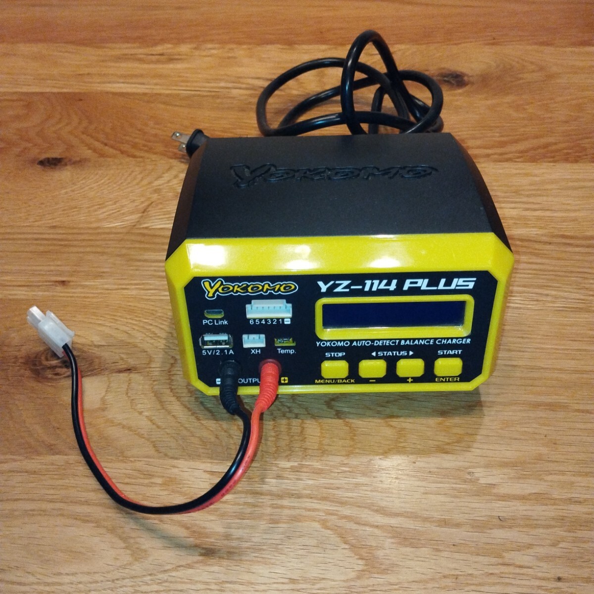 Yokomo YZ-114 PLUS　バッテリー充電器