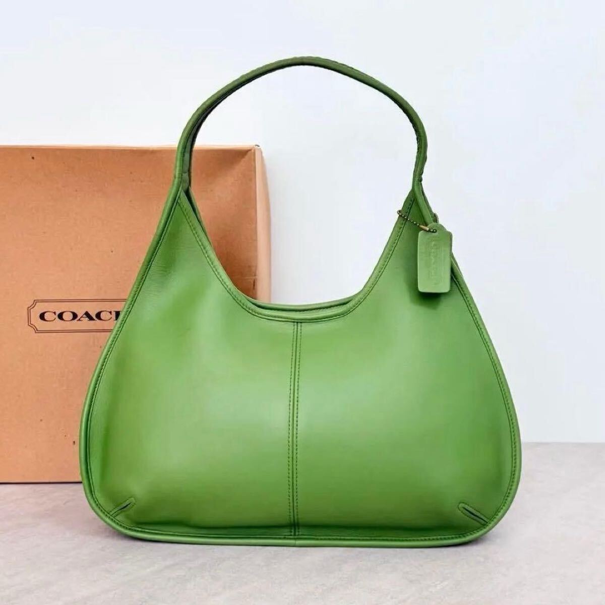 美品 COACH オールドコーチ エルゴ サッチェル 9024 リーフグリーン USA制 ワンショルダーバッグ ハンドバッグ 肩掛け ヴィンテージ