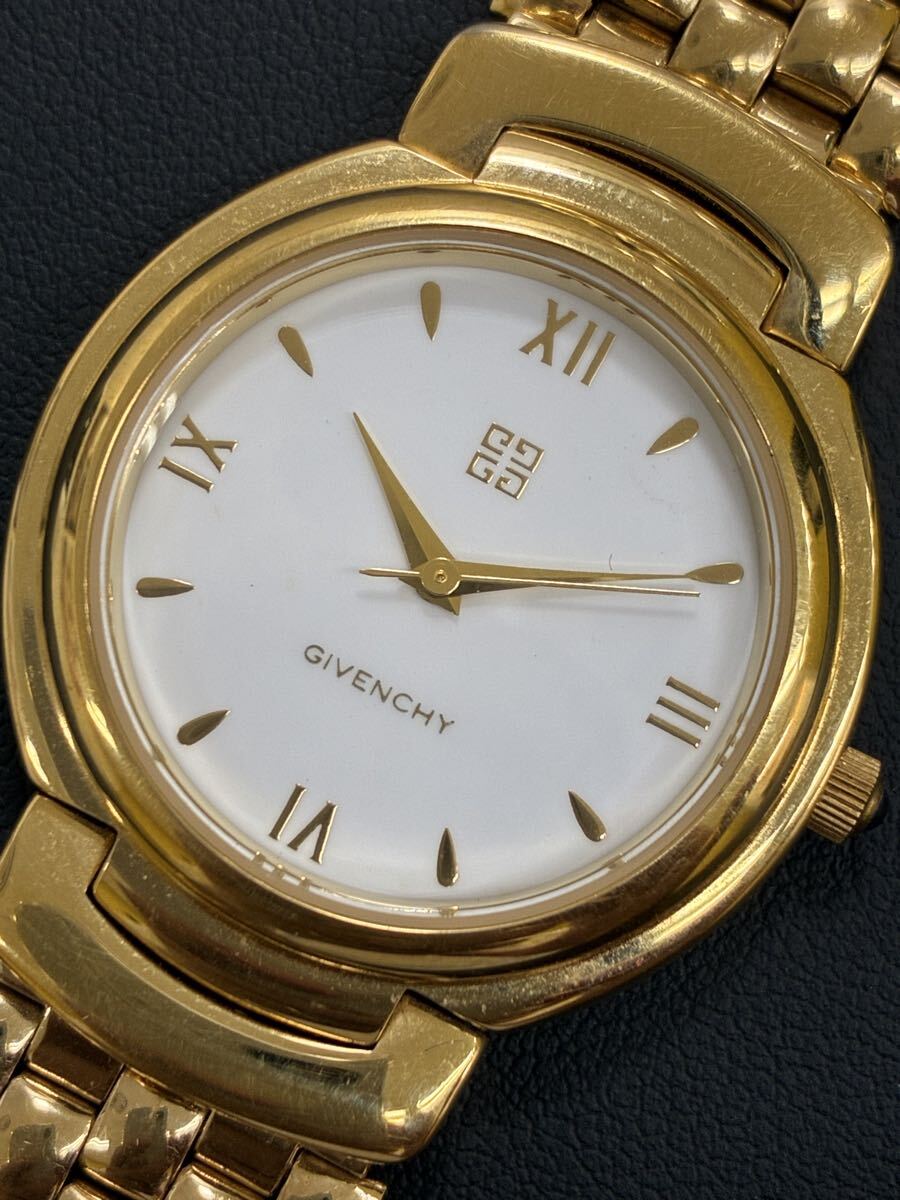 1円〜　 ジバンシイ　GIVENCHY ホワイト文字盤　 QZ メンズ　腕時計　GS 11 XY クォーツ　不動品