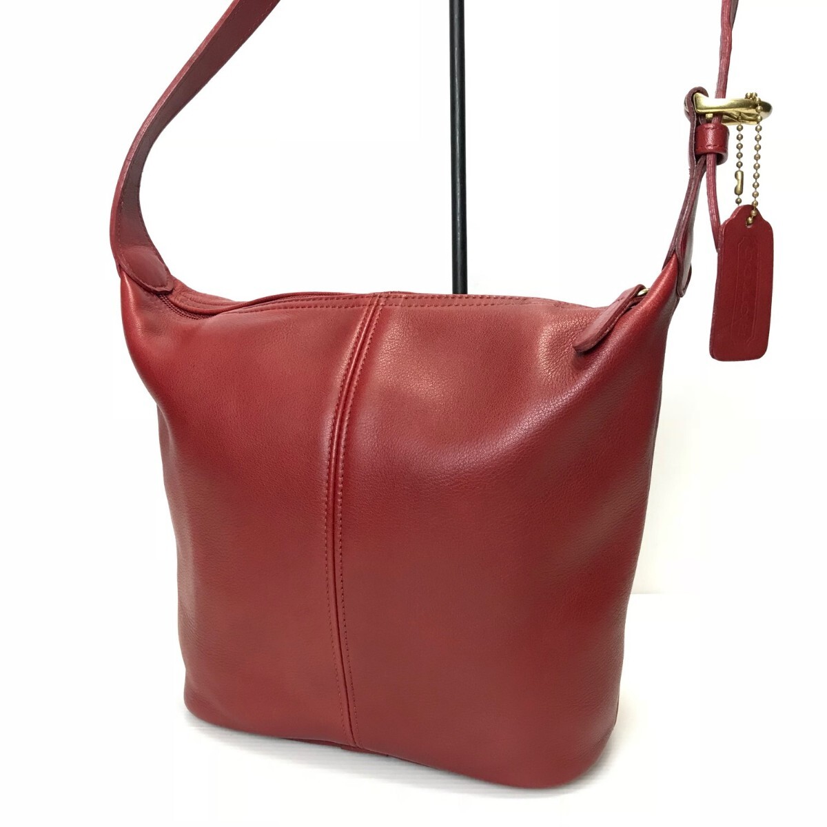 美品☆COACH ☆オールドコーチ ◆ OLD COACH ショルダーバッグ /「4148」/クラブタンレザー/レッド/レディース