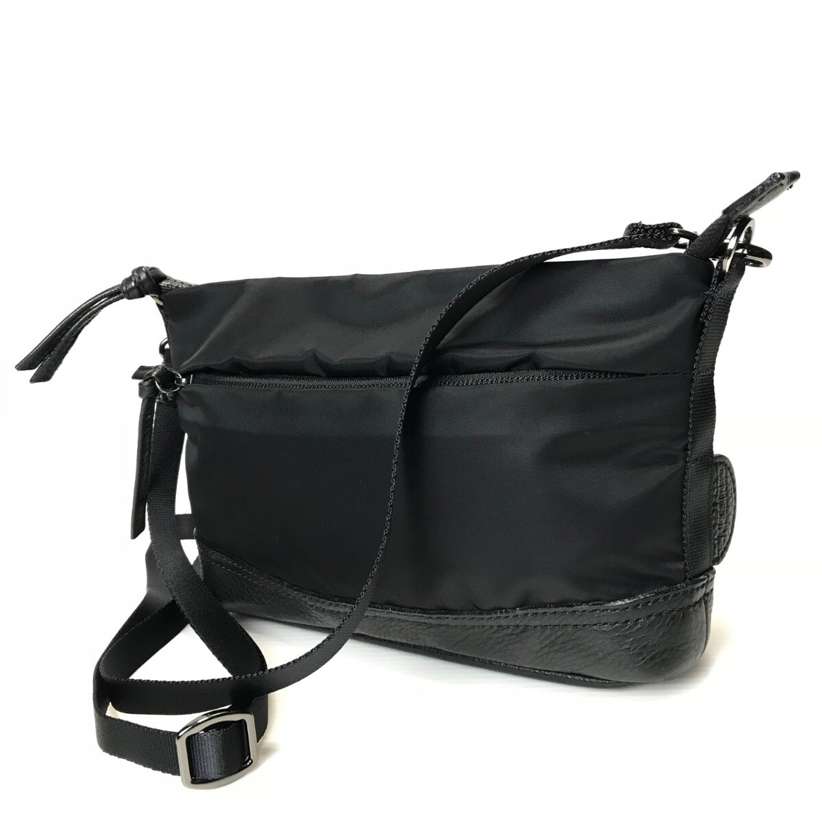 美品☆BRIEFING ブリーフィング☆「JUNO」 レザー切替 2WAY ショルダーバッグ/ポーチ/定価:17,600円/ブラック/メンズ/男女兼用