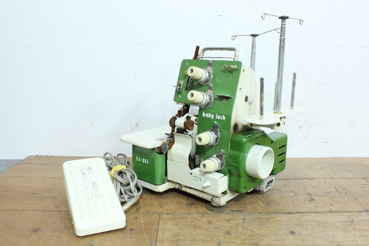 ☆【2W0527-4】 JUKI ジューキ ロックミシン EA-605 フットコントロール付き ベビーロック baby lock ジャンク