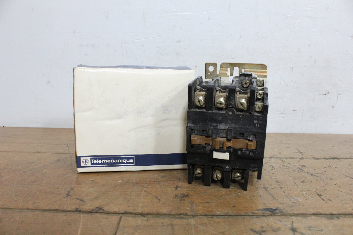 □【1Y】 Telemecanique テレメカニック 電磁スイッチ LC1-D503 ACコンダクター ジャンク