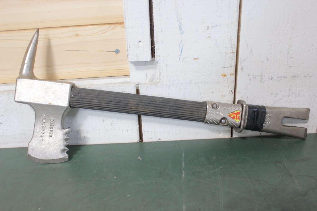 ☆【1W0618-5】 PARATECH パラティック レスキュー用多機能万能斧 PRY-AXE 動作保証