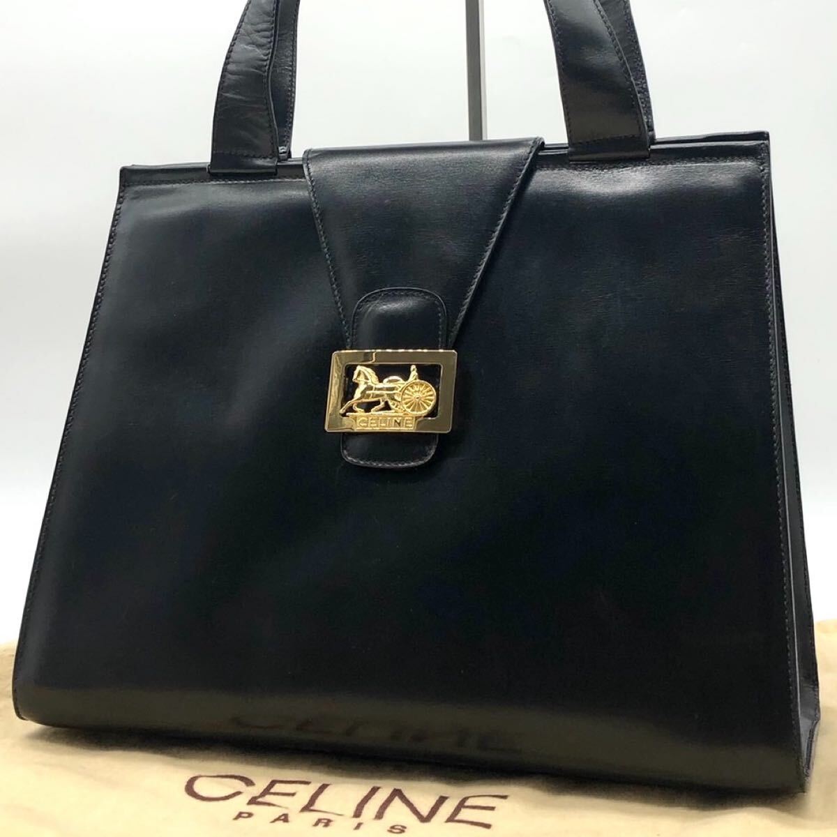 【極上・美品】CELINE セリーヌ 馬車金具 カーフ レザー 本革 ハンドバッグ トートバッグ ブラック 黒 ゴールド金具 腕掛け 大容量 保存袋