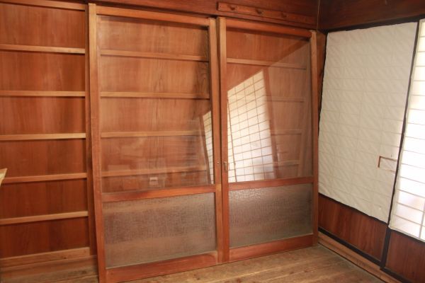 【蔵出し】★希少 建具『古い木枠ガラス戸2枚』約90.6㎝×182.3㎝★(検:美品/アンティーク/レトロ/帯戸/葦戸/古民家/希少/当時物)80608A