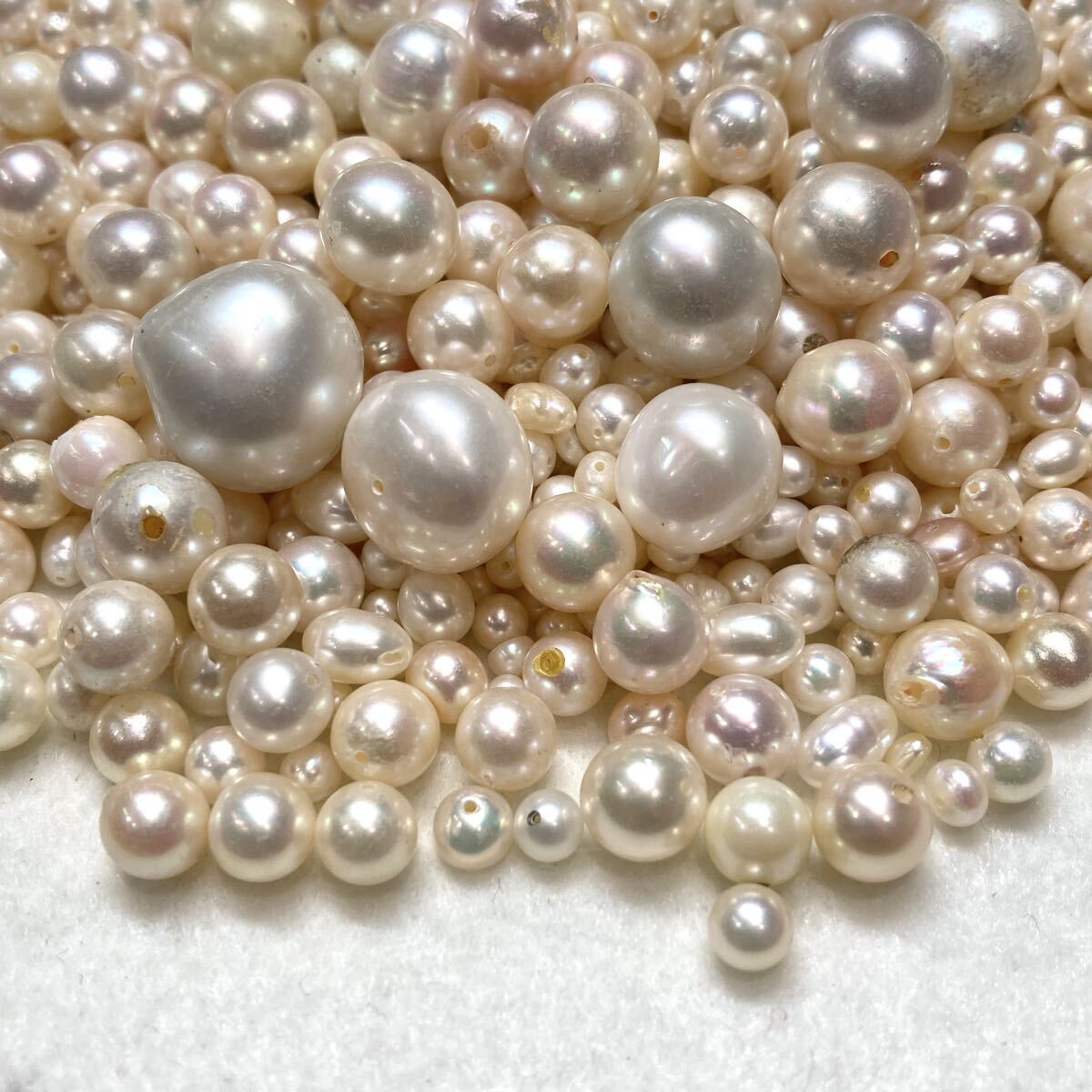 超大量!!◆本真珠おまとめ2000ct◆j 約400g 真珠 pearl ルース 裸石 宝石 白蝶 アコヤ 淡水 ベビー パール 片穴 両穴 w4す18