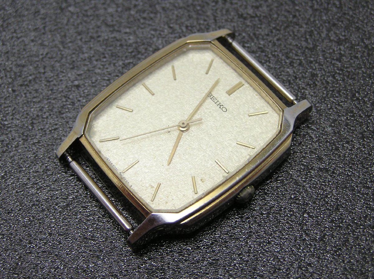1円スタート★ハローカメラ★ 2252 SEIKO セイコー メンズ クォーツ 腕時計 ジャンク扱い 要修理 5P31 5290