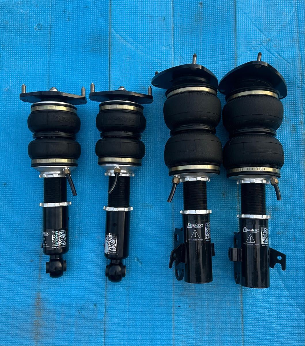 スバルインプレッサ WRX STI GRB GVB GRB GRF GVF AirMext エア サスペンション 車高調 セット。